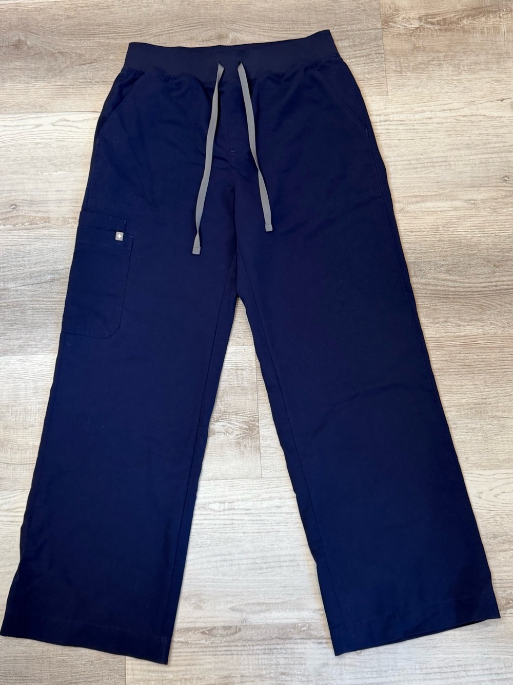 Figs Isabel High-Rise Wide-Leg Scrub Pant Technical Collection Navy Grey size L